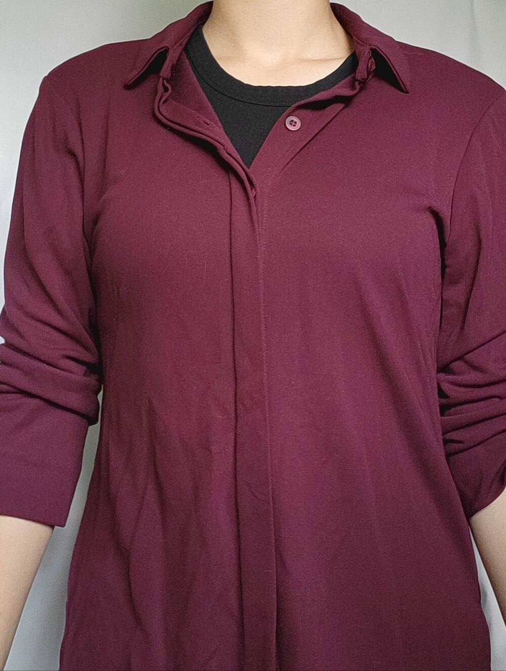 Carol Anderson Burgundy Maroon Button Down Collared Shirt